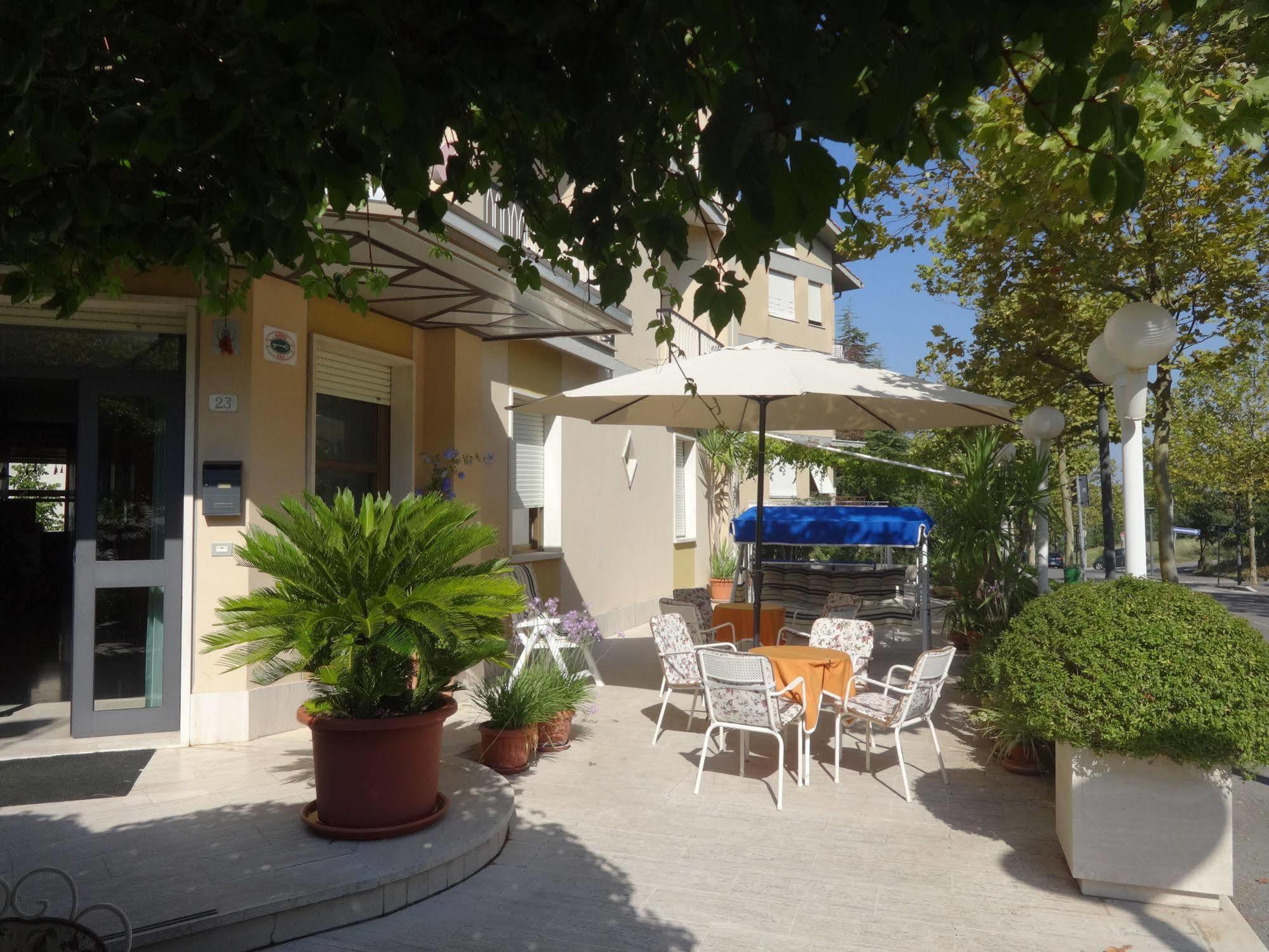 Hotel Saturno Chianciano Terme Luaran gambar